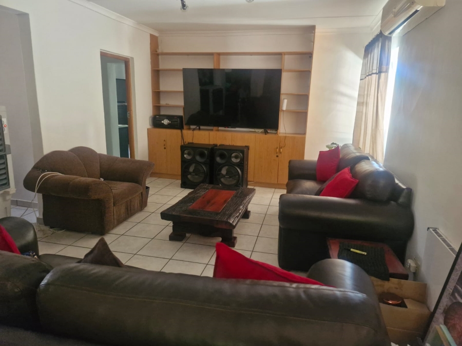 To Let 3 Bedroom Property for Rent in Blydeville Northern Cape